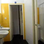 Hostal O2 *