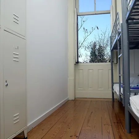 O2 Hostel