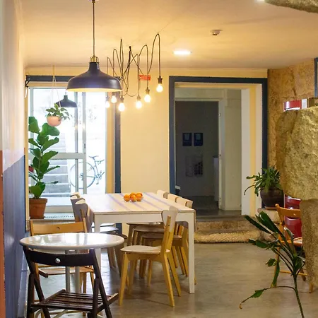 Hostel O2
